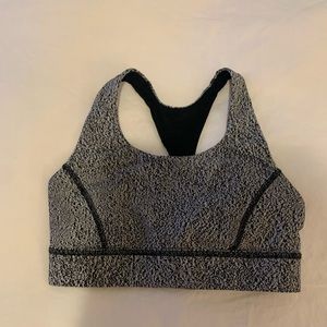 Lululemon Sports Bra (size 4)